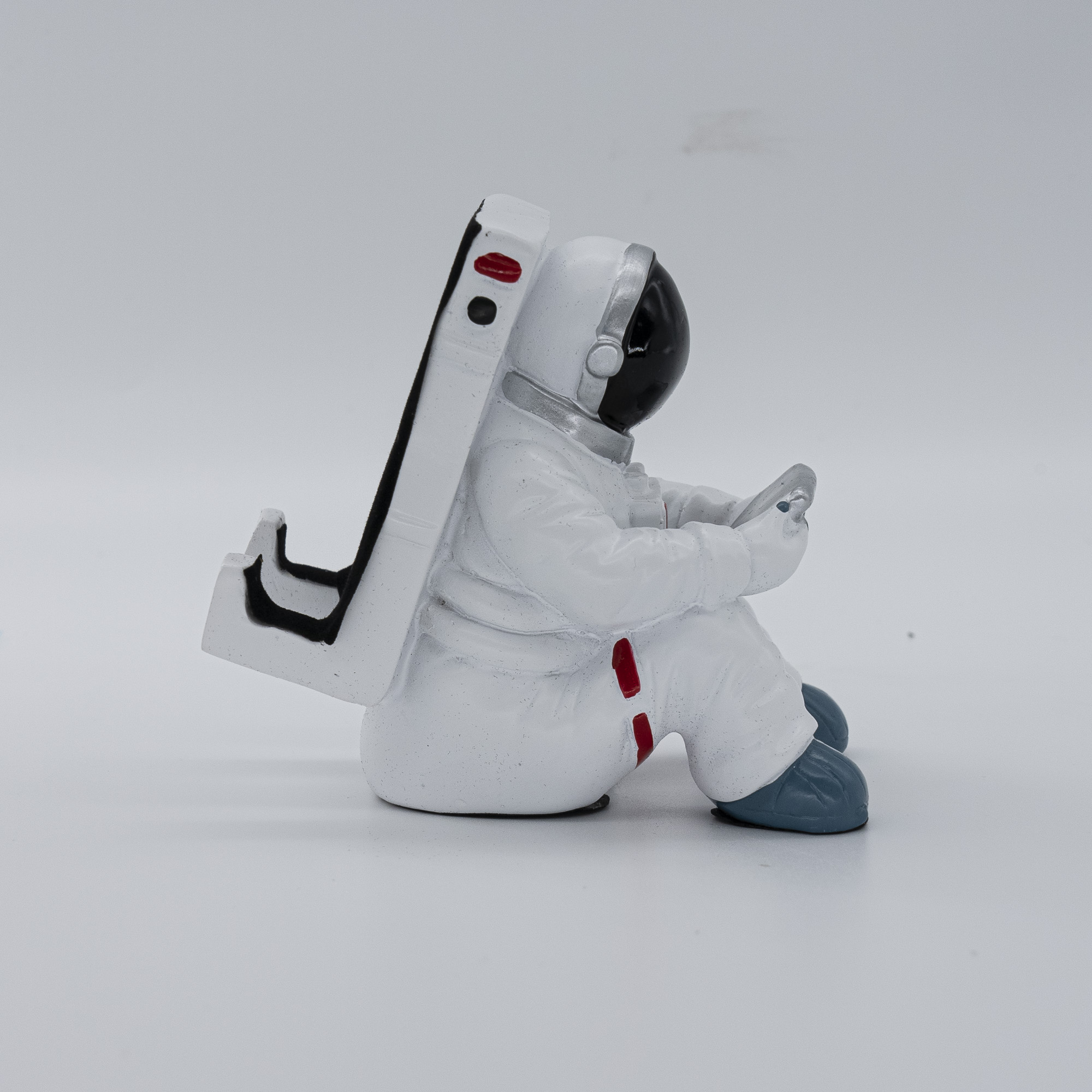宇宙飛行士スマホスタンド｜萌える設計で、可愛くて気持ちも楽になり、プレゼントとしてもおすすめです|undefined