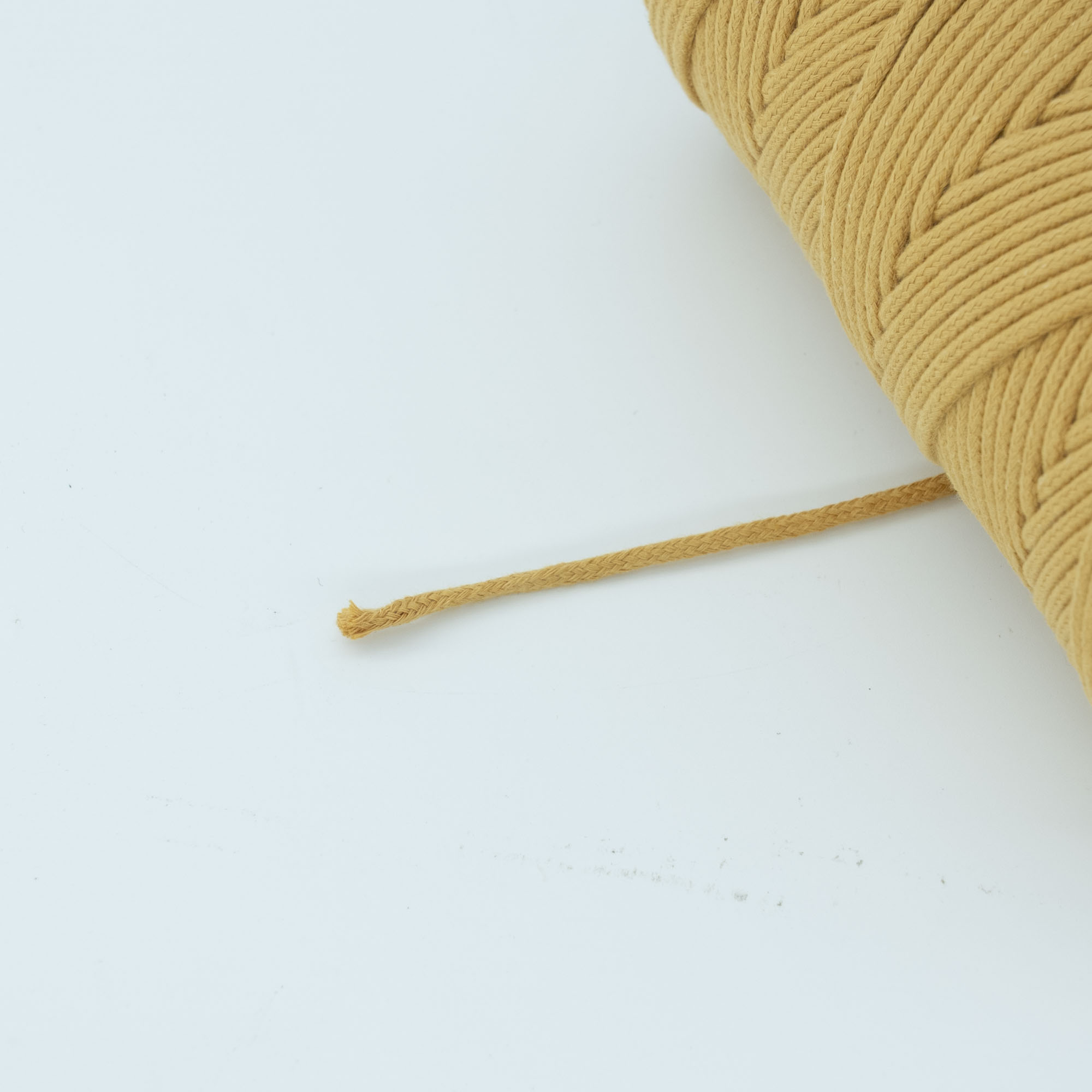 『人気応援商品』手編みロープ｜作品をより立体的に♪手芸・編み物以外にも、アイディア次第でマルチに使えます！長時間編んでも疲れず快適♪|undefined