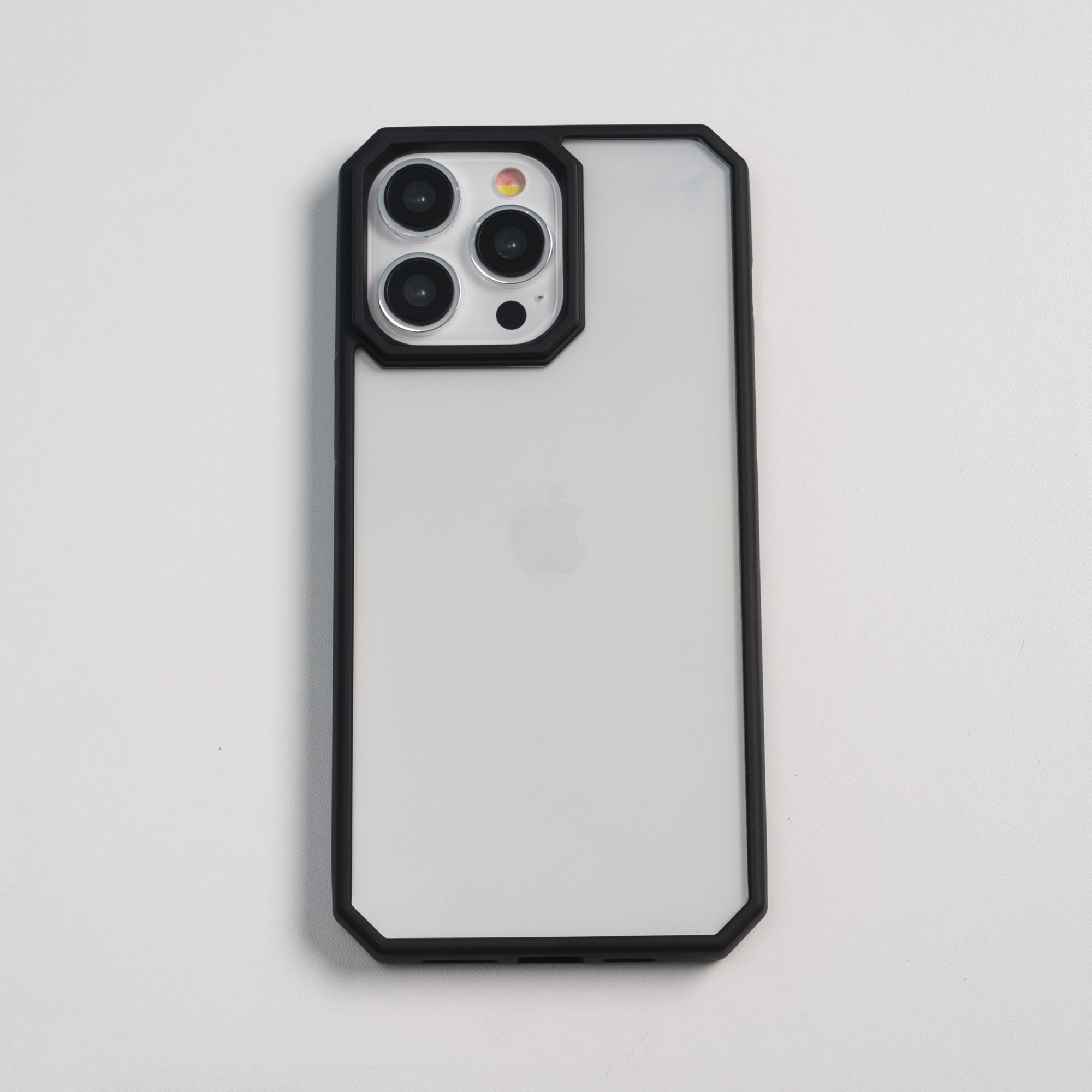 【高品質】幾何学なカットエッジ背面クリアiPhoneスマホケース｜ボタンはフレームと一体型設計、洗練されて落ち着く雰囲気「mocolo」|undefined