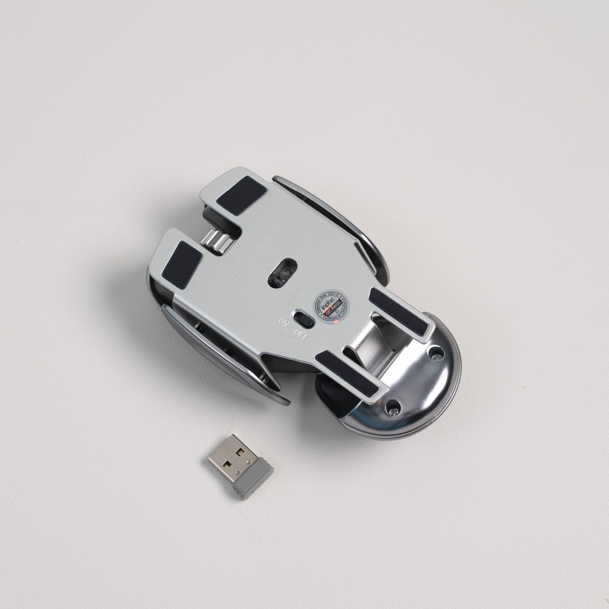 【ワイヤレスマウス】メタル製かっこいい充電マウス｜メッキ工芸、人間工学に基づいたデザイン|undefined