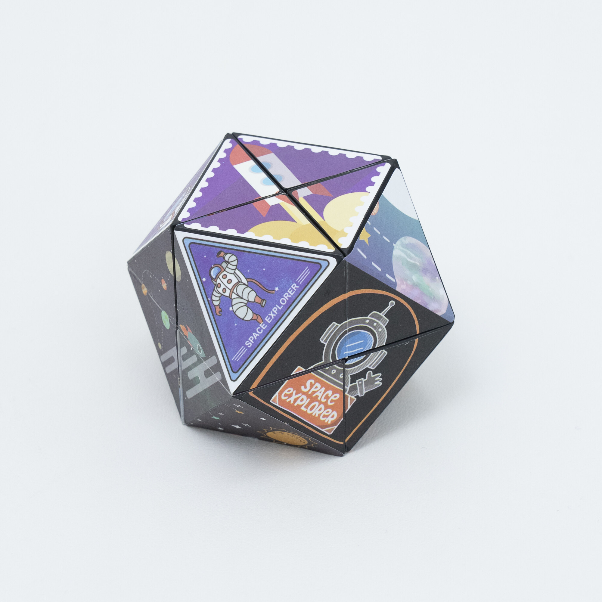 『知育おもちゃ』宇宙イラストのマジックスターキューブ｜無限に折りたたみ可能！子どもの想像力や空間認識能力を鍛える！|undefined
