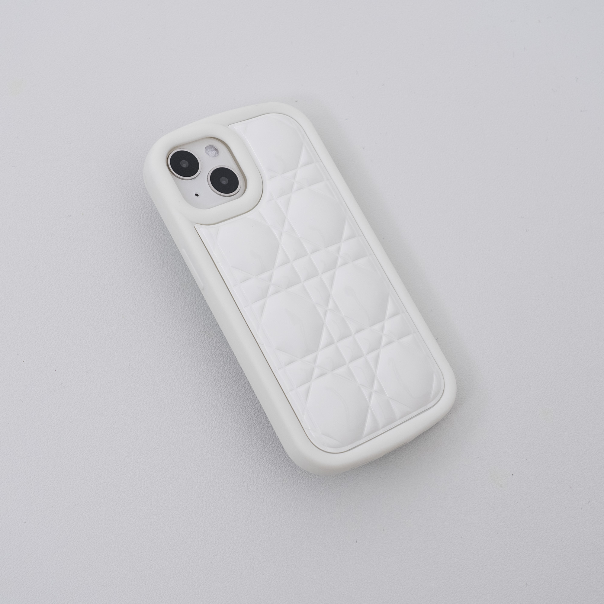 「エアバックデザイン」 iPhone対応スマホケース ｜ダウンジャケットを着たケース|undefined
