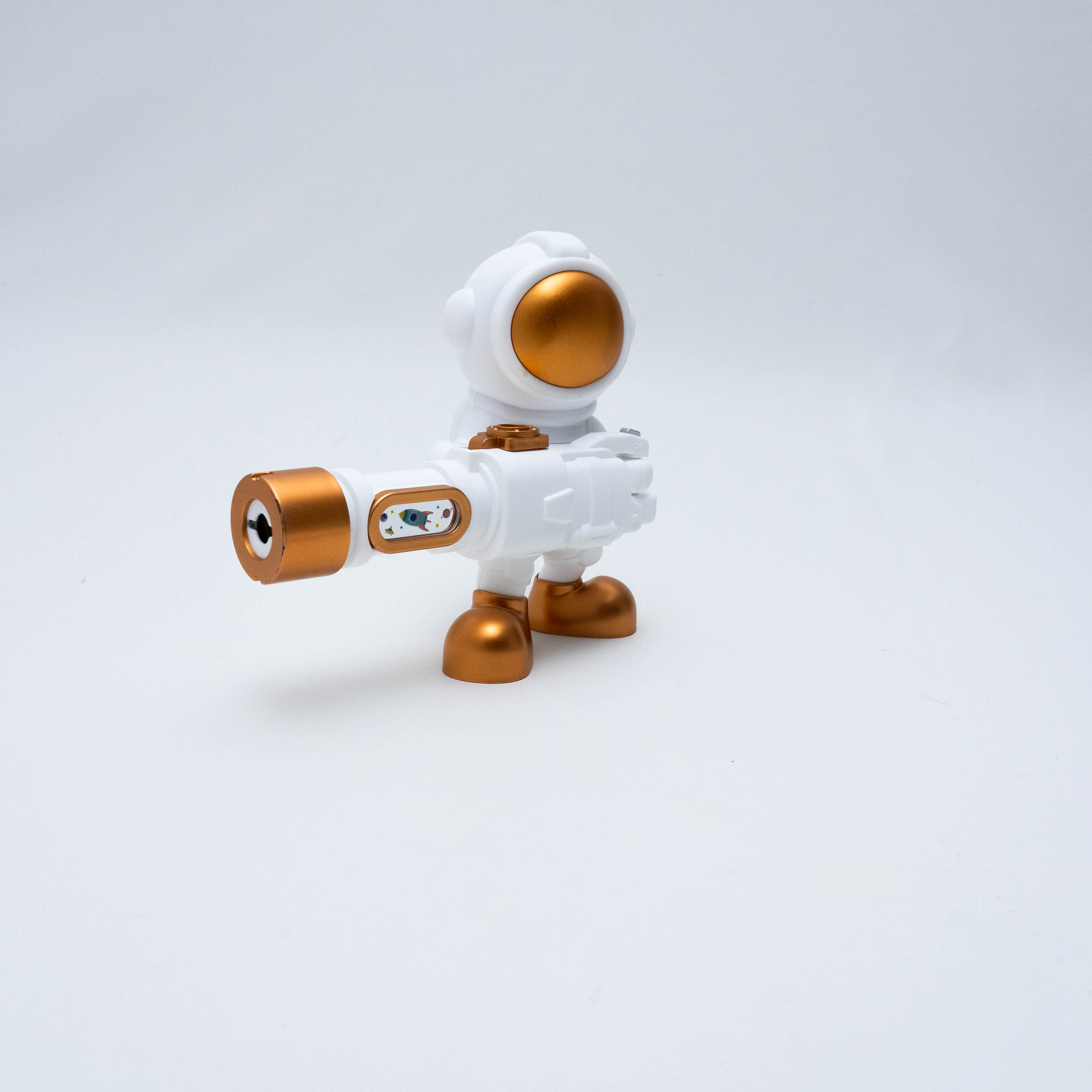 宇宙飛行士ミストガン｜巧みなデザインのおもちゃ 、アルコール消毒 除菌に適する電動噴霧器 |undefined