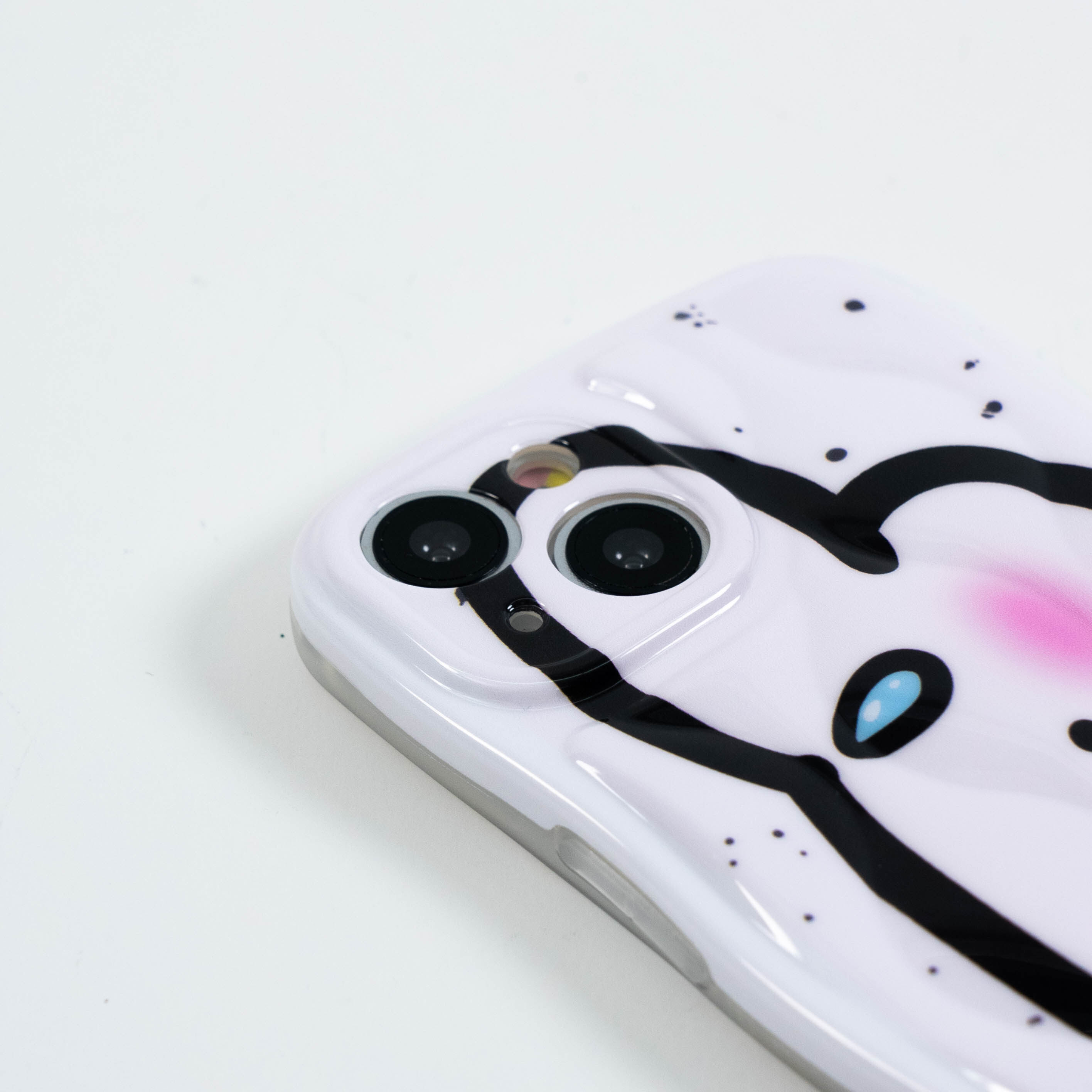 汗をかく熊iPhoneケース｜かわいい大きなくまがあり、ベールピンの色が乙女心が満ち溢れる|undefined
