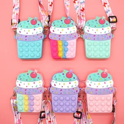 プッシュポップ子供バッグ｜ストレス発散・キッズ・財布・シリコン製・レインボー色・おもちゃと収納2in1