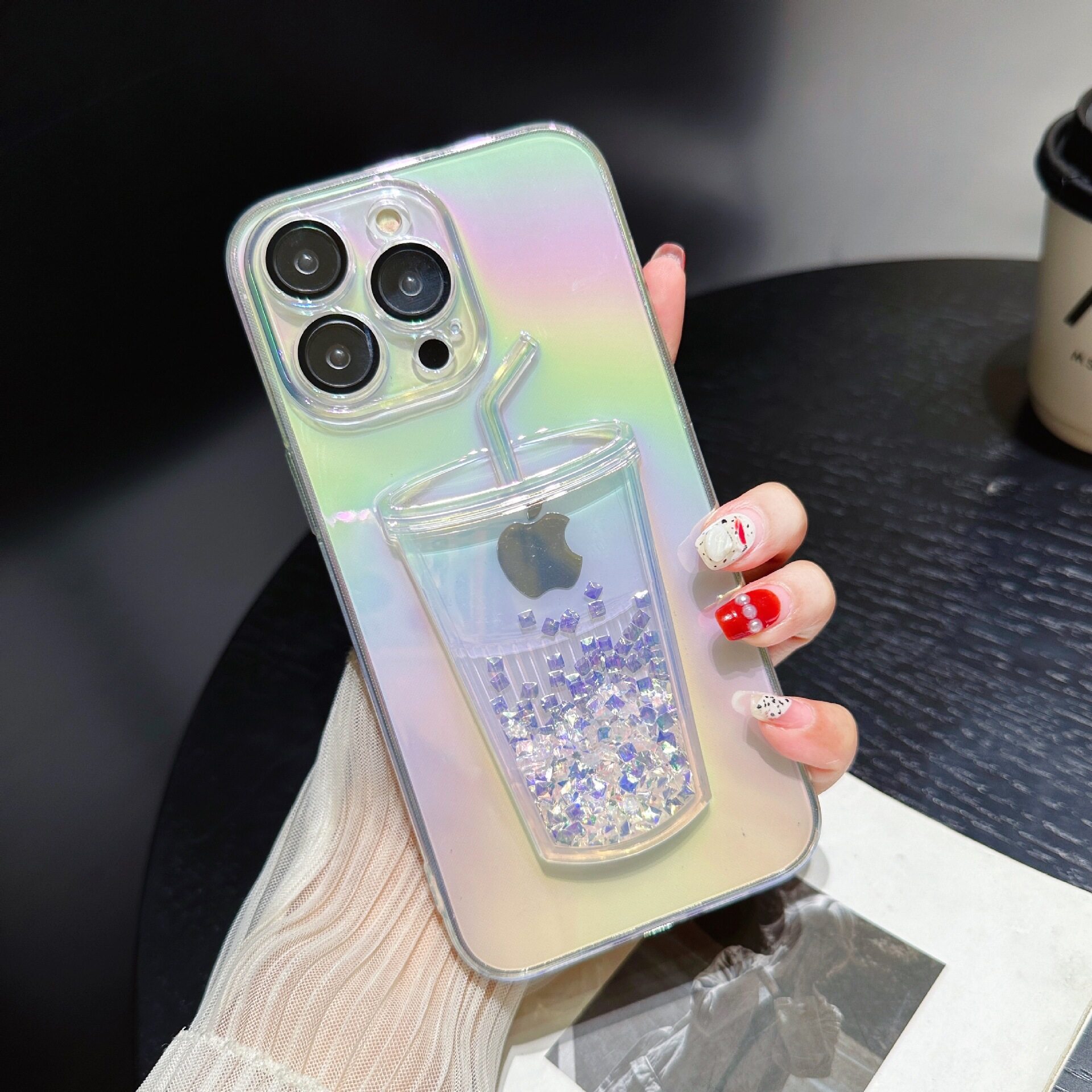 iPhoneスマホケース｜キラキラな流砂がケースの中に流れています|undefined