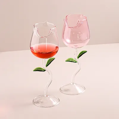 薔薇をモデルしたコップ｜ガラス製・おしゃれなデザイン・ワインゴブレット！