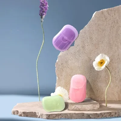 使い捨て紙石けん｜ペーパーせっけん・水またはぬるま湯で泡立てて洗い・携帯やすい・50枚