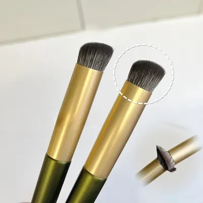 メイクブラシ ｜化粧ブラシ ・初心者向け・使いやすい・アイブロー・多機能・自然な眉毛・生え際・外国の人気商品・コンシールブラシ