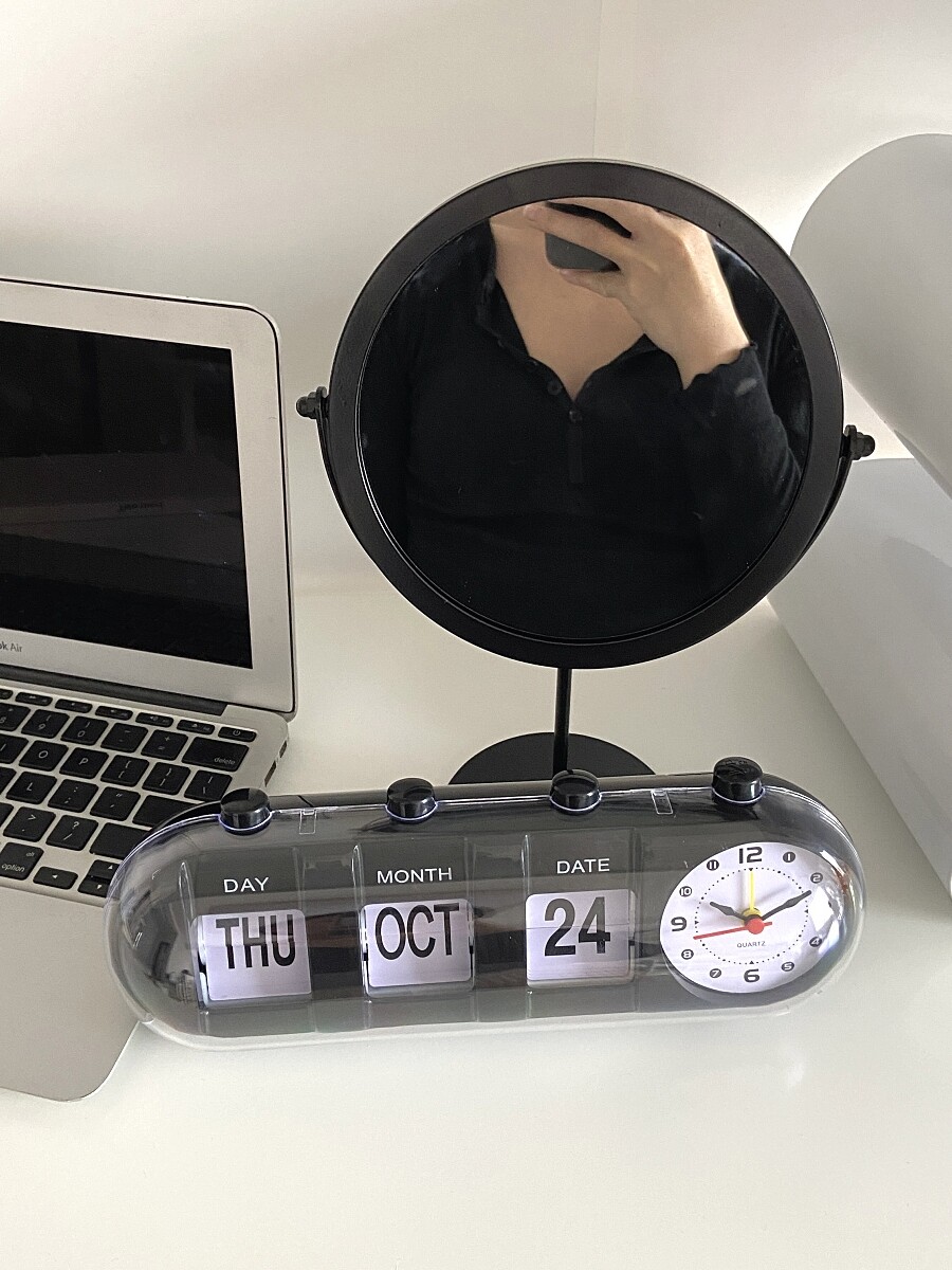 ヒット商品】カプセル型 パタパタ時計|目覚まし時計 シンプルな ヒット商品】カプセル型 パタパタ時計|目覚まし時計 シンプルな