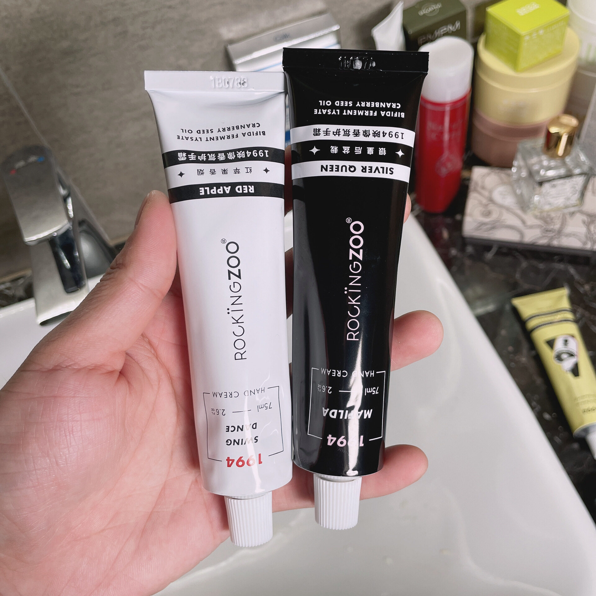 ハンドクリーム｜乾燥肌用・ブランド品と同じような香り・保湿・ひび