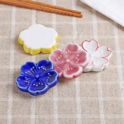 和風陶磁器箸置き｜桜柄・食卓用・お箸用・かわいい箸置き・家庭用・３人食
