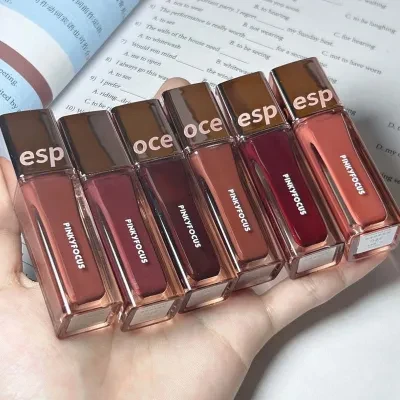 PINKYFOCUS リップグロス｜透明感のある・カップにつかない・素顔が白く見える・みずみずしい