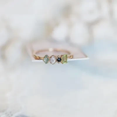 指輪｜クリスタル・リング・女性用・高級感・デザイン・レトロ・エレガント