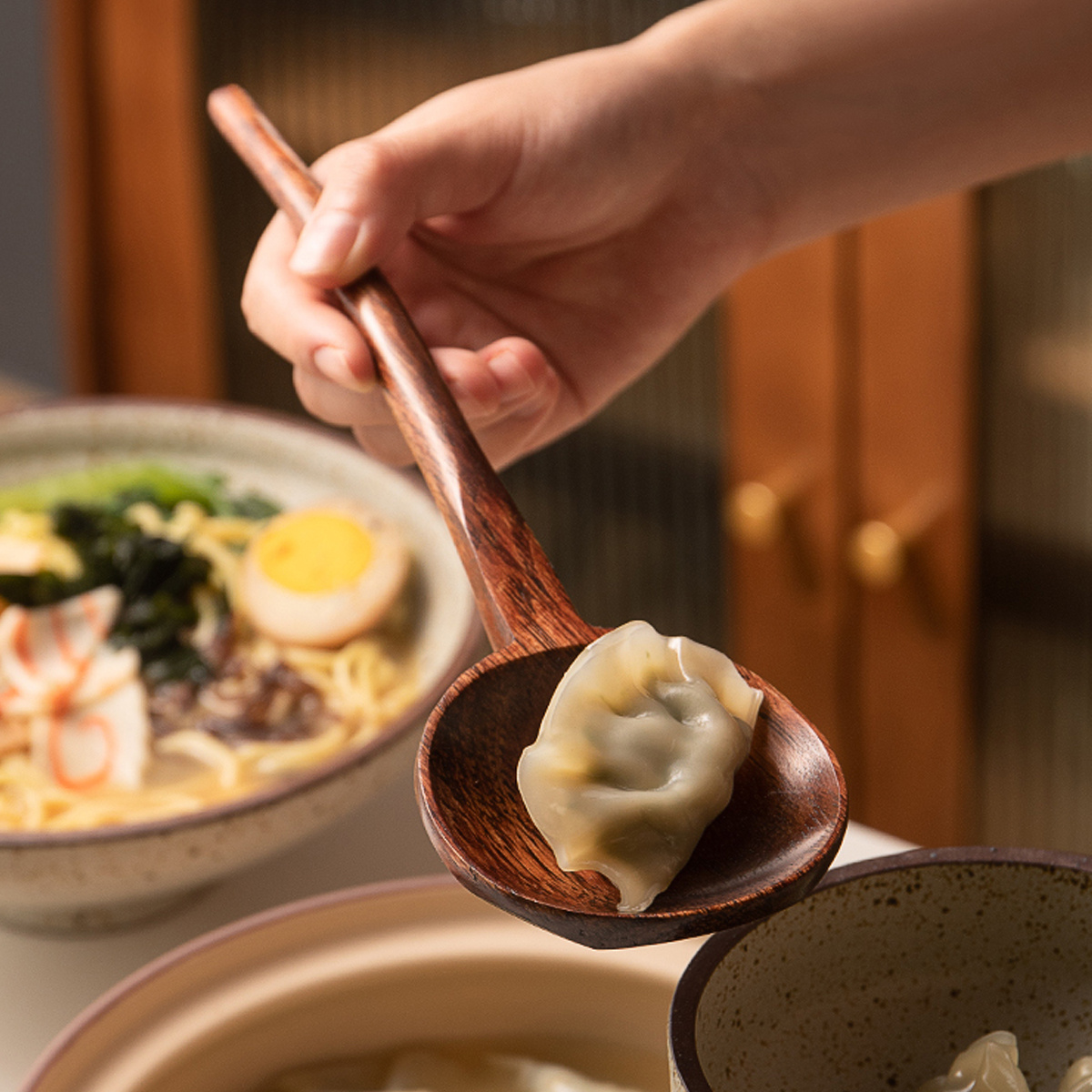 木製スプーン｜家庭用・長い柄・スープスプーン・ラーメンスプーン・干し飯スプーン・粉スプーン・亀の甲・質感|undefined