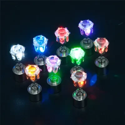 LEDピアス｜発光・ジルコニア・バー・ナイトクラブ・パーティー・トレンド・LEDイヤーアクセ・韓国風・アクセサリー