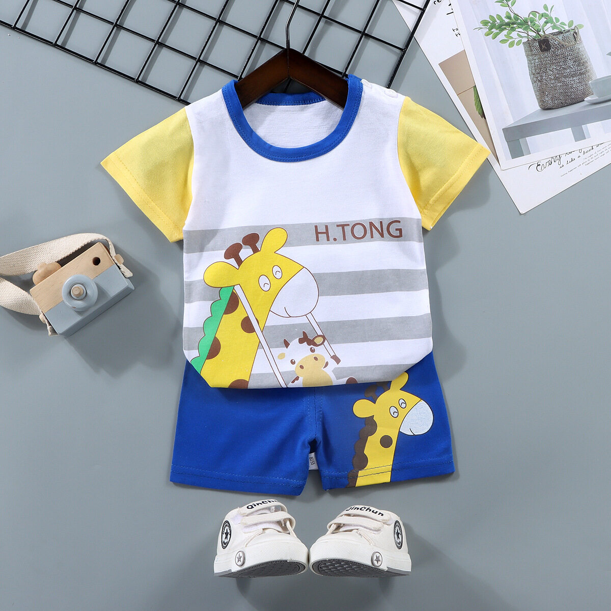 アニマルプリントTシャツ＆ショートパンツセット｜パンダ・ベア・恐竜・キッズ用・カジュアル・夏用・二点セット|undefined