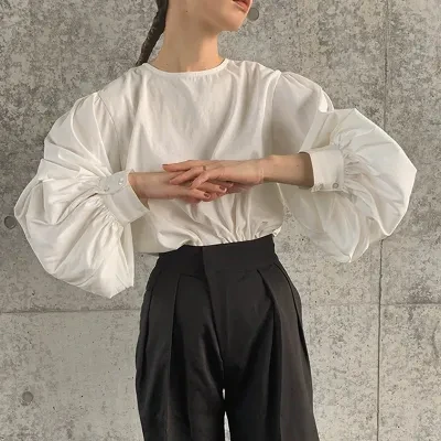 シャツ｜秋・韓国風・後ろ開き・純綿・ランタンスリーブ・バックスリット・長袖・ブラック・ホワイト・ベージュ・服