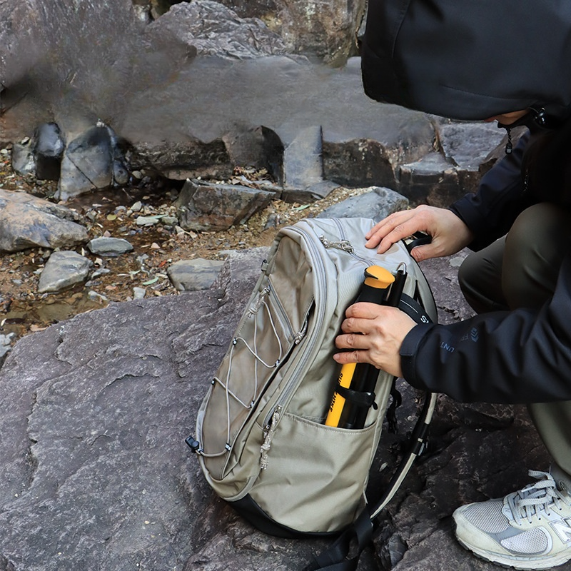 登山杖｜アルミ合金・5段・折り畳み・ハイキング用・高齢者向け・軽量|undefined