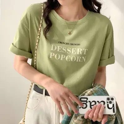 シンプルロゴTシャツ｜ロゴT・トップス・服・シンプルなデザイン・ファッション・服