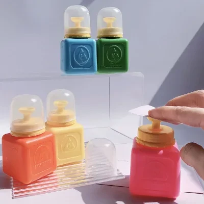 ネイルリムーバーボトル｜プッシュ式・新作・カラフル・哺乳瓶・かわいい・クリーニング・アルコール・静電気防止・ネイルケア