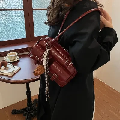 ショルダーバッグ｜秋・大容量・通勤・新作・シンプル・オシャレ