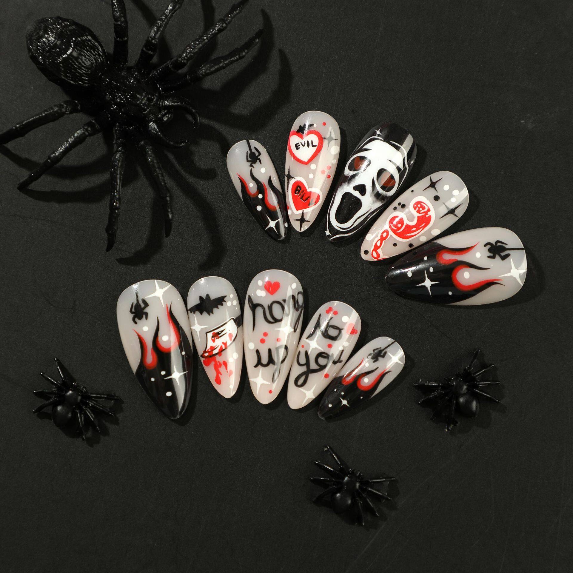 ネイルチップ｜ハロウィン・黒い炎・黒いクモ・赤いハート・ドクロ・完成品|undefined