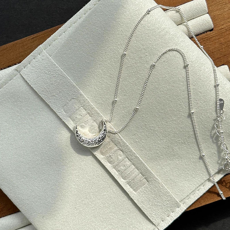 ネックレス｜個性的・クール・月・ロマンティック・カジュアル・シンプルデザイン|undefined