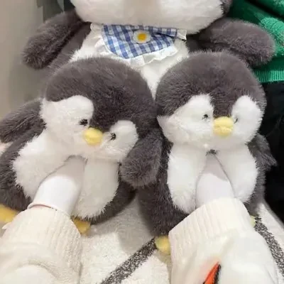 【かわいいペンギン】冬用スリッパ｜ふわふわ・滑り止め・ソフトソール・ルームシューズ・カップル用・綿素材