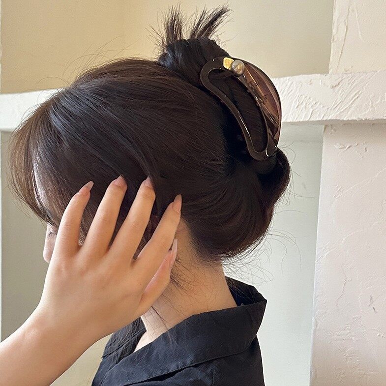 ヘアクリップ｜レトロ・秋冬・大きめ・髪型・おしゃれ・髪飾り|undefined