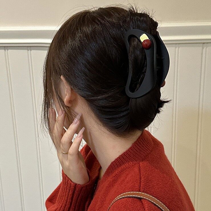 ヘアクリップ｜レトロ・秋冬・大きめ・髪型・おしゃれ・髪飾り|undefined