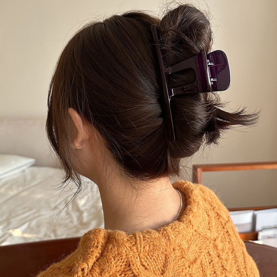 ヘアクリップ｜ヘアアクセサリー・個性的・厚手・アップスタイル・気品|undefined