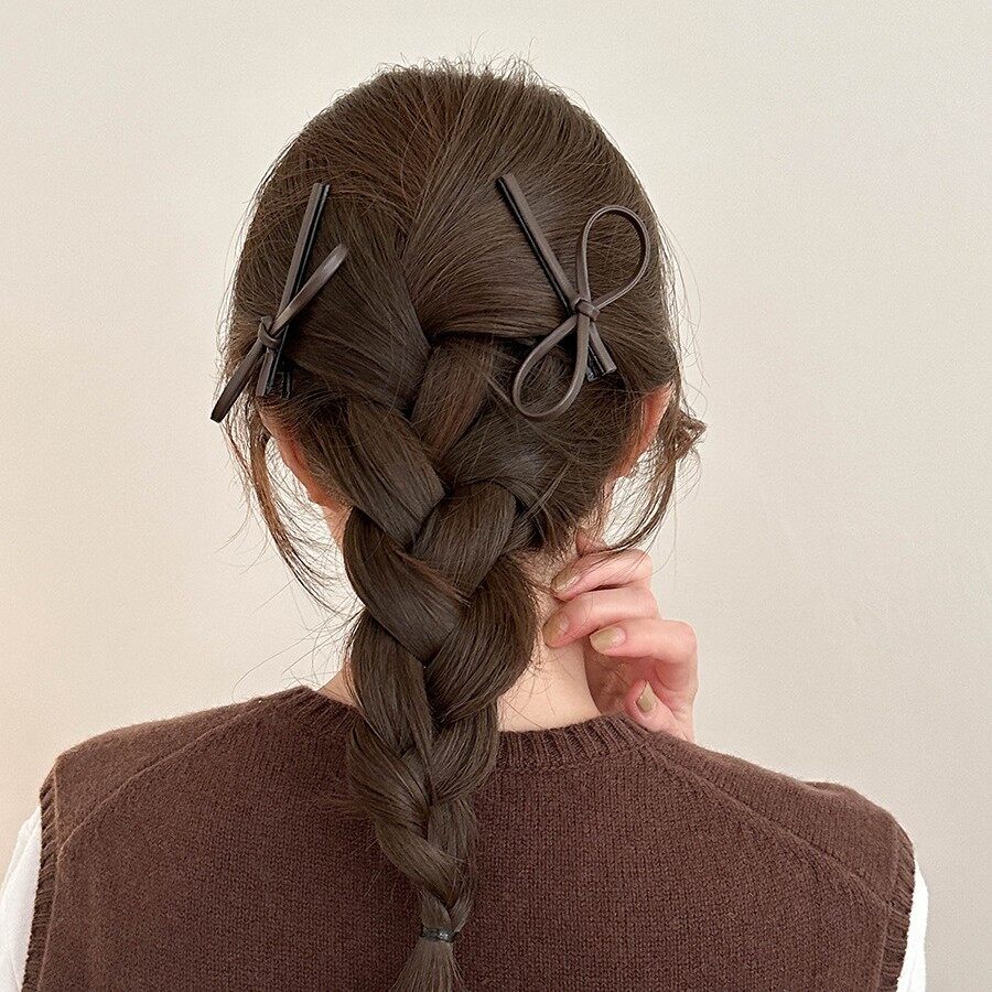 ヘアクリップ｜ヘアアクセサリー・韓国風・黒・レザー・バタフライ・クリップ・サイド・前髪・おしゃれ|undefined