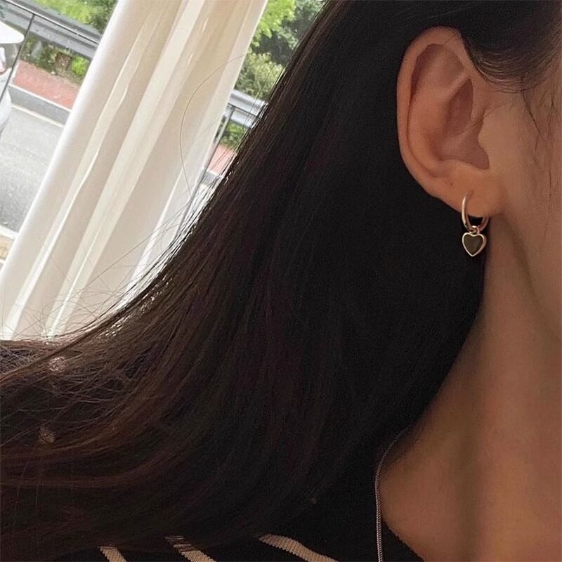 ピアス｜クール・ダーク・デザイン・ミニ・ハート・女性用|undefined