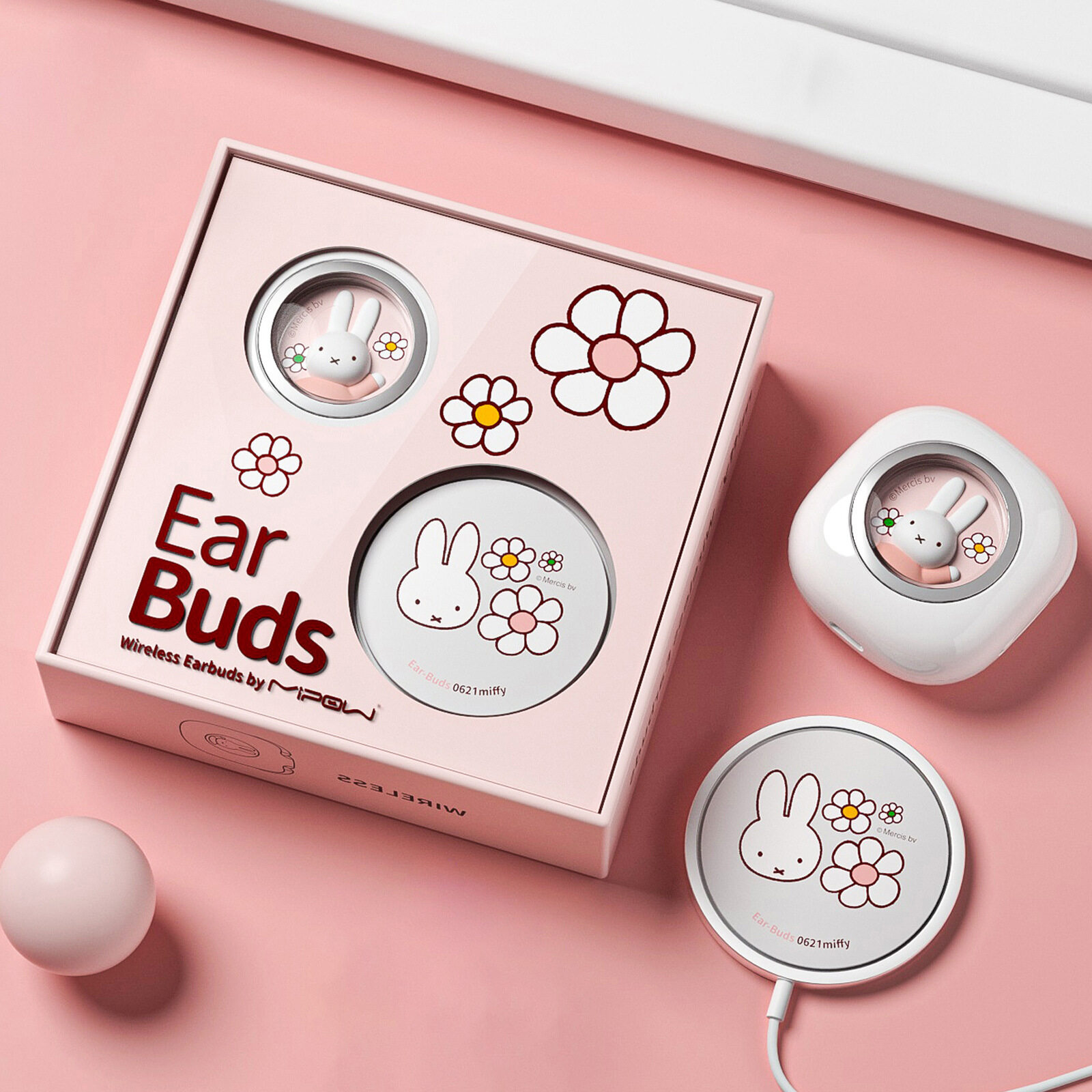 ミッフィー正規品・ワイヤレスイヤフォン｜Bluetooth・スマートフォン対応・音楽鑑賞・通話用・miffy・ Miffy・イヤホと充電器セット|undefined