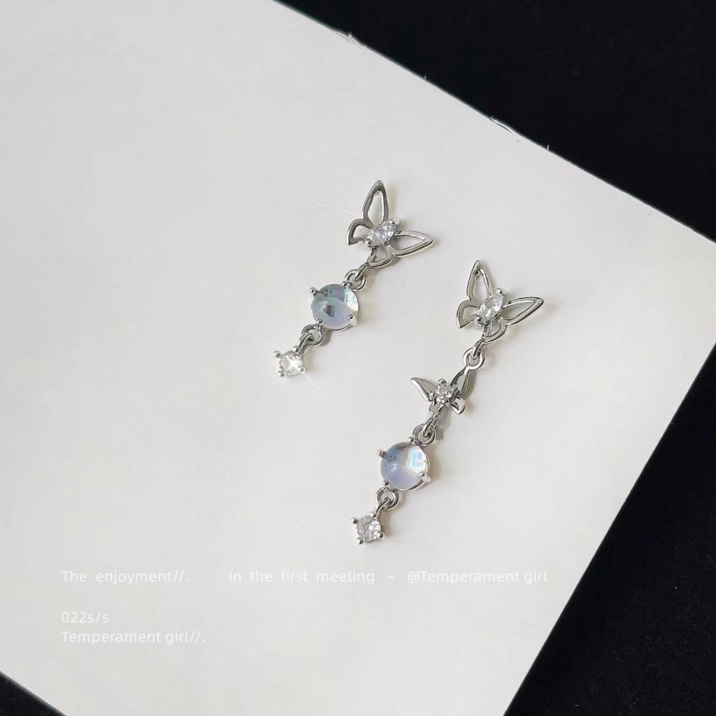 ピアス｜デザインスタイル特徴・アシンメトリー・925シルバー・ジルコニア|undefined