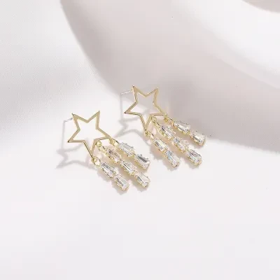 イヤリング｜星モチーフ・揺れる・ピアス・フリンジ・かわいい・ノンホール・イヤーカフ