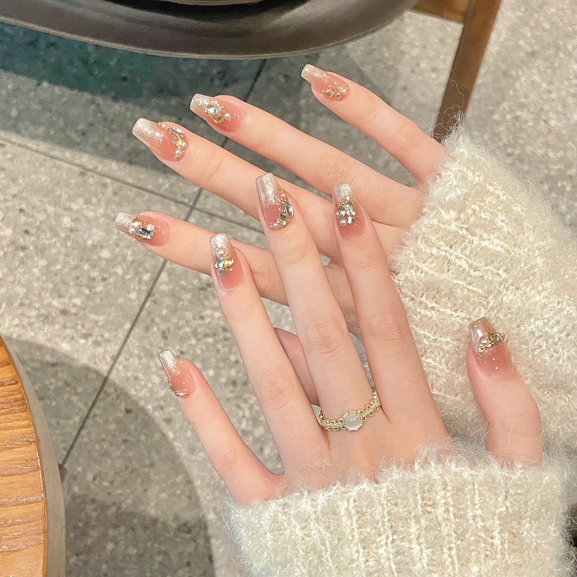 ネイルチップ｜軽やかな・ハンドメイド・大きなダイヤモンド・ネイルチップ・爆光・取り外し可能・美白効果・高級感|undefined