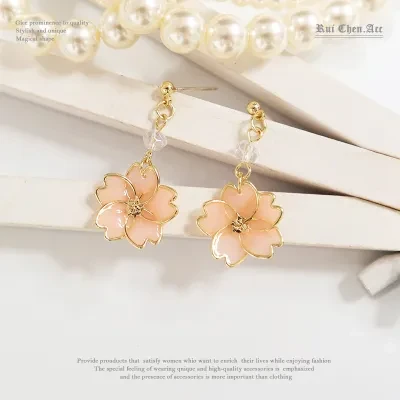 イヤリング｜アクセサリー・花モチーフ・ピアス・エナメル・桜・S925シルバー・ノンホール・クリップタイプ