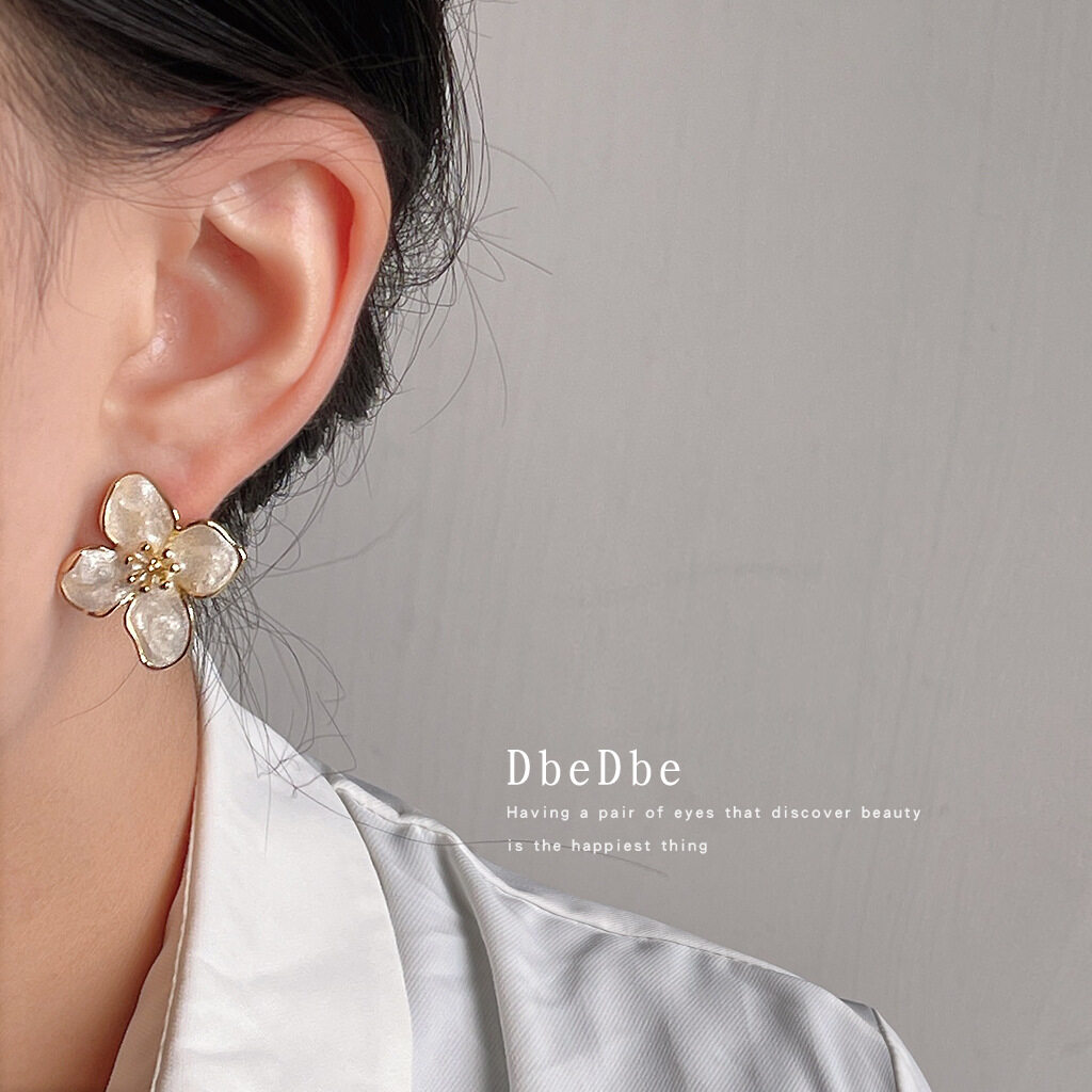イヤリング｜フラワー・ナチュラル・ドロップ・デザイン・アクセサリー・花|undefined