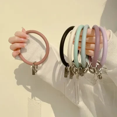 光速上架测试店 手首バンド｜シリコン製・汎用・全てのスマホケース対応・大きなリング・持ち運び用・カードアクセサリー・紛失防止・飾り