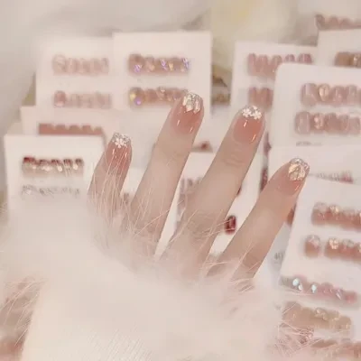 Orange.Nail ネイル｜手描き・国風・赤豆・マニアック・ショート・ネイルチップ・デザイン