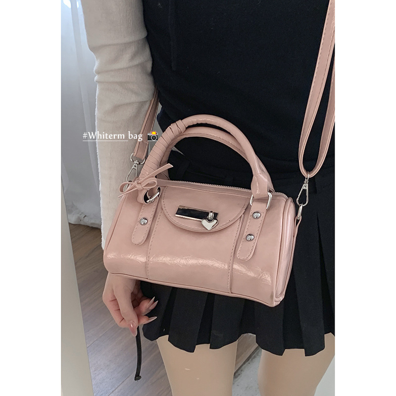 バッグ｜ファッション・通勤・ショルダーバッグ・クッション型・レディース・かわいい・カジュアル|undefined