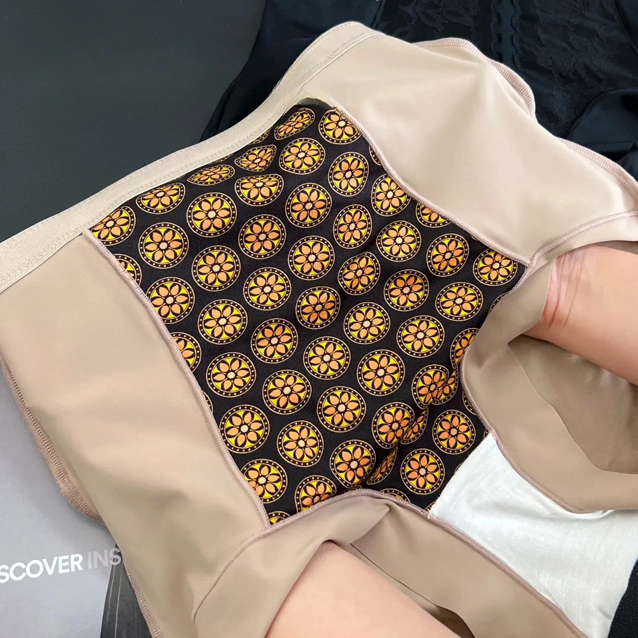 O1CN018fh0kX2FashSbbSaI_!!2212960768897-0-cib.jpg?x-oss-process=image/format,webp