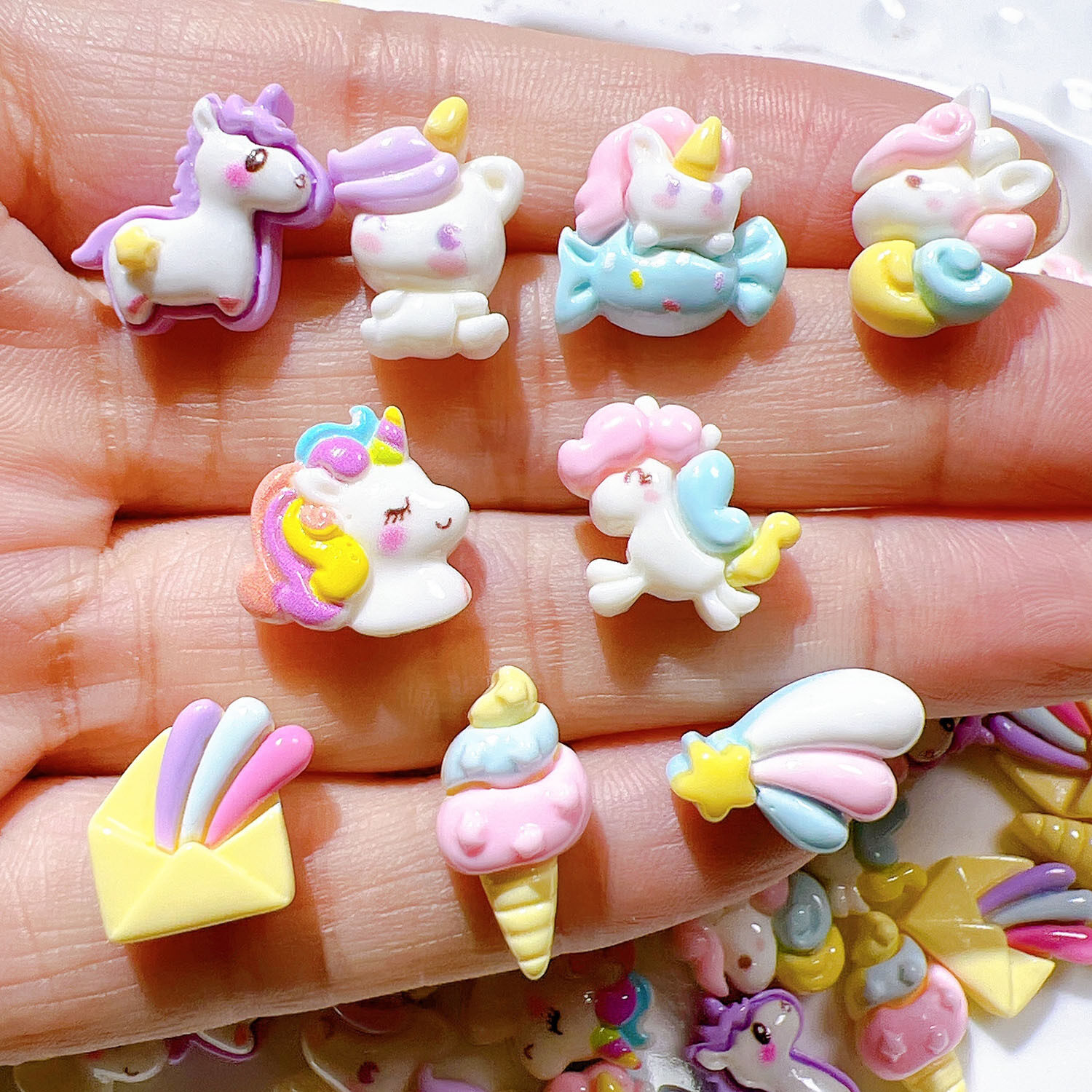 メグえもんページ☆ハンドメイド　レジン　7点 ざらざら小さめグミ シリコンモールドｰ* オマケがたくさんついて