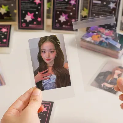 【推し活してる】20ミクロン保護フィルム｜50枚入り・トレカ保護カバー・IVE・BTS・NCT・(G)I-DLE・アルバムカード用・3インチ・透明カードケース