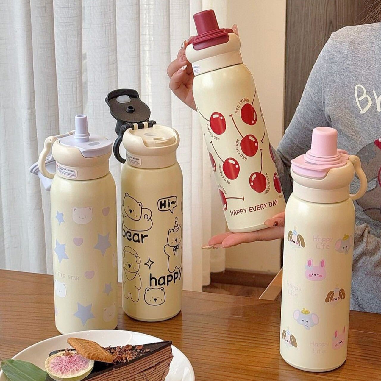 水筒・620ml・保温保冷・大容量・ストロー付き・車載可能・おしゃれ・かわいい・女子・持ち運び便利|undefined