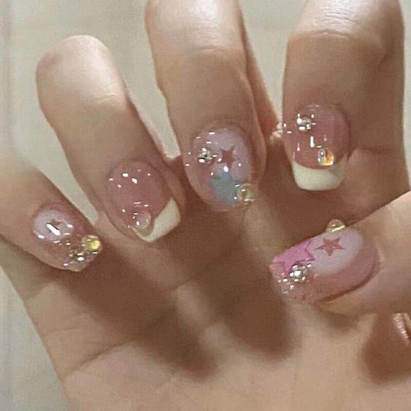ネイルチップ｜つけ爪・ハンドメイド・春夏向け・遊び心満載・活発・穏やか・可愛い・甘いクリーム|undefined