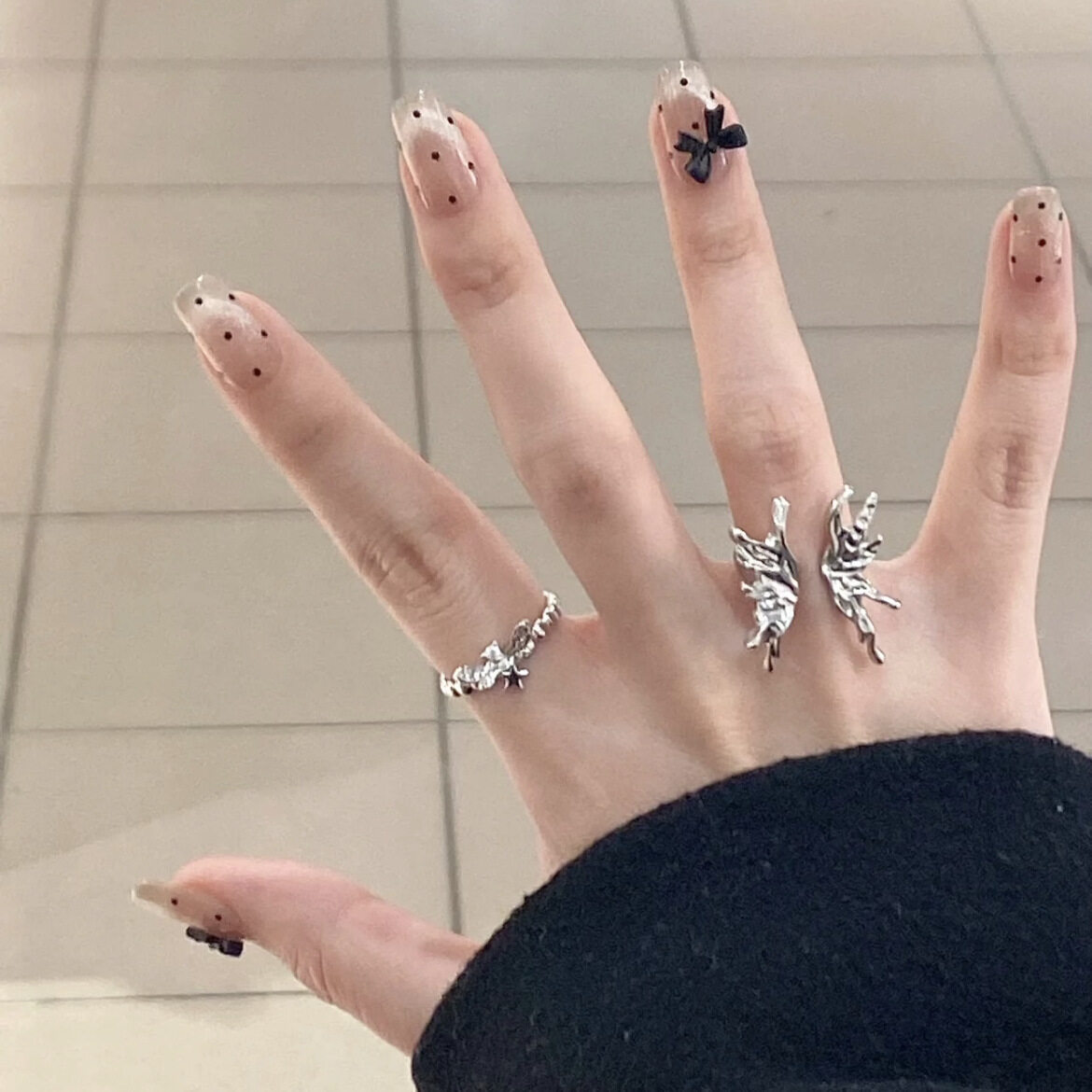 ネイルチップ｜つけ爪・ハンドメイド・春ネイル・夏ネイル・水玉模様・蝶結び・キャッツアイネイル・インス風・肌を明るく見せる・ヌードカラー|undefined