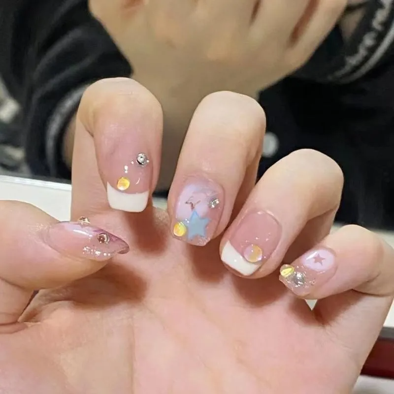 ネイルチップ｜つけ爪・ハンドメイド・春夏向け・遊び心満載・活発・穏やか・可愛い・甘いクリーム|undefined